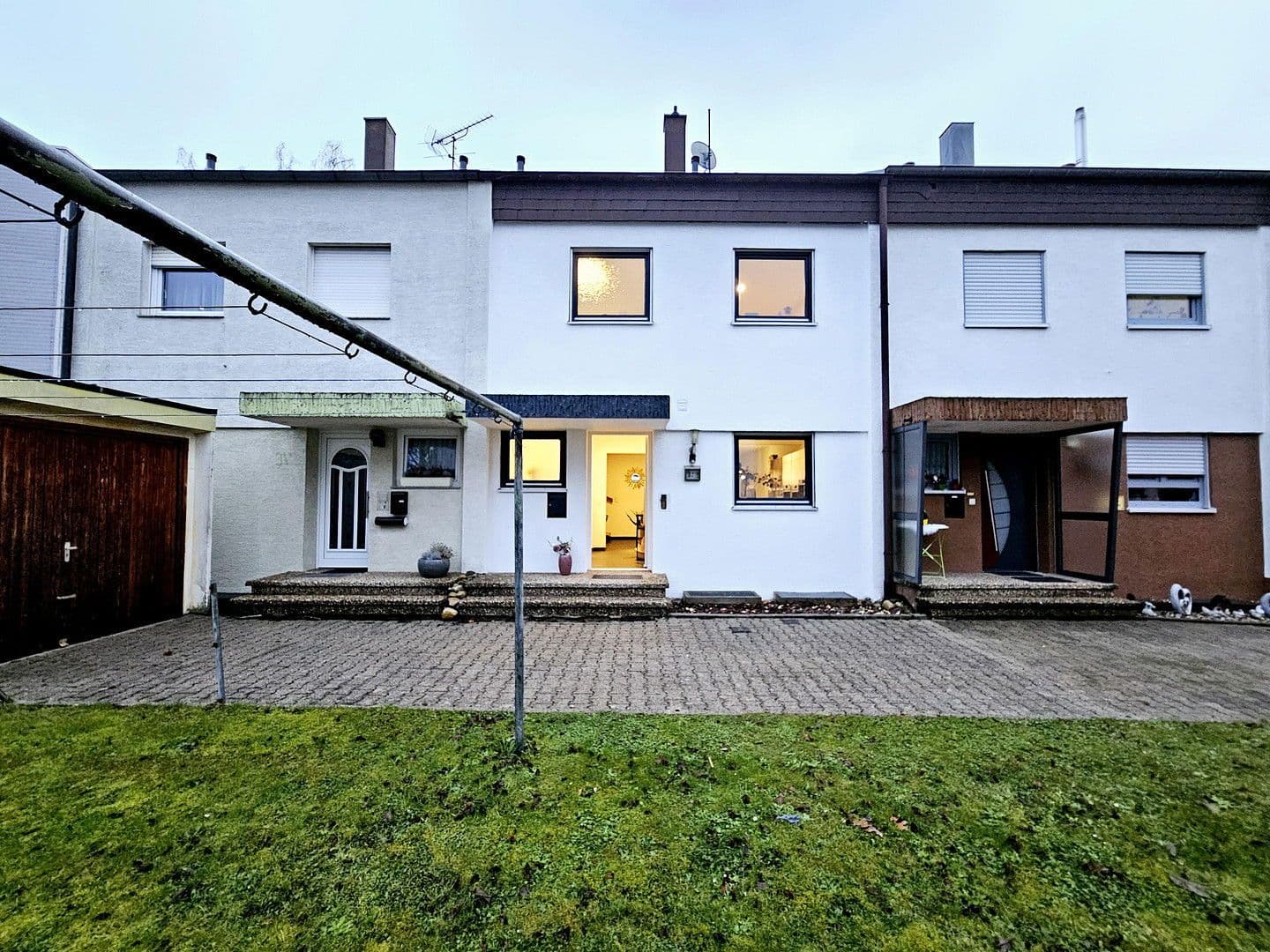 Predaj domu 161 m², pozemek 216 m², Bad Friedrichshall, Bádensko-Wurttembersko Predaj domu 161 m², pozemek 216 m², Bad Friedrichshall, Bádensko-Wurttembersko