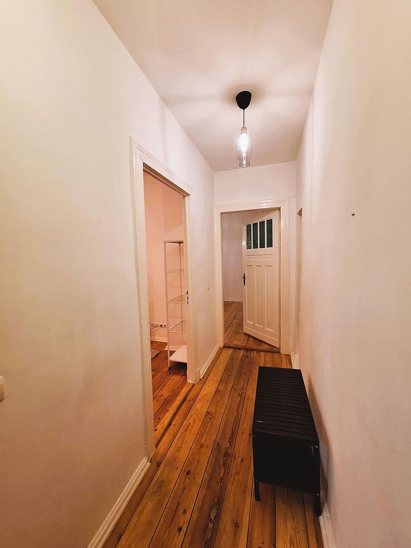 Prenájom bytu 2-izbový 66 m², Konradinstraße 28, Berlin, Berlín Prenájom bytu 2-izbový 66 m², Konradinstraße 28, Berlin, Berlín