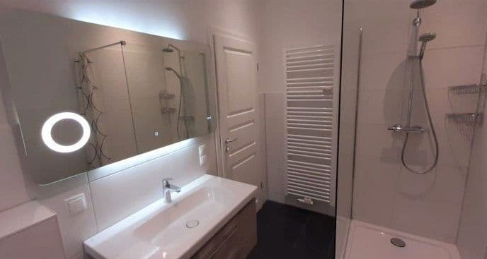 Prenájom bytu 2-izbový 66 m², Konradinstraße 28, Berlin, Berlín Prenájom bytu 2-izbový 66 m², Konradinstraße 28, Berlin, Berlín