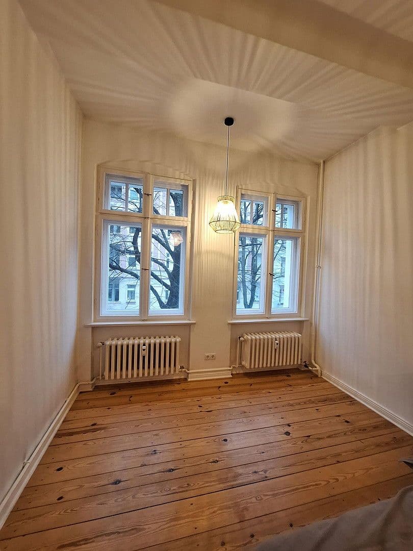 Prenájom bytu 2-izbový 66 m², Konradinstraße 28, Berlin, Berlín Prenájom bytu 2-izbový 66 m², Konradinstraße 28, Berlin, Berlín