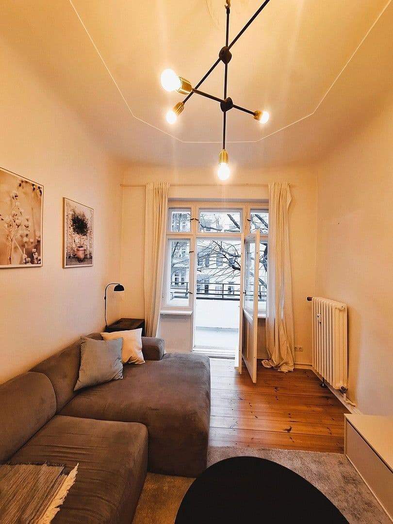 Prenájom bytu 2-izbový 66 m², Konradinstraße 28, Berlin, Berlín Prenájom bytu 2-izbový 66 m², Konradinstraße 28, Berlin, Berlín