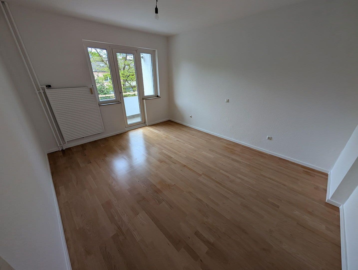 Prenájom bytu 2-izbový 67 m², Köln, Severné Porýnie - Westfálsko Prenájom bytu 2-izbový 67 m², Köln, Severné Porýnie - Westfálsko
