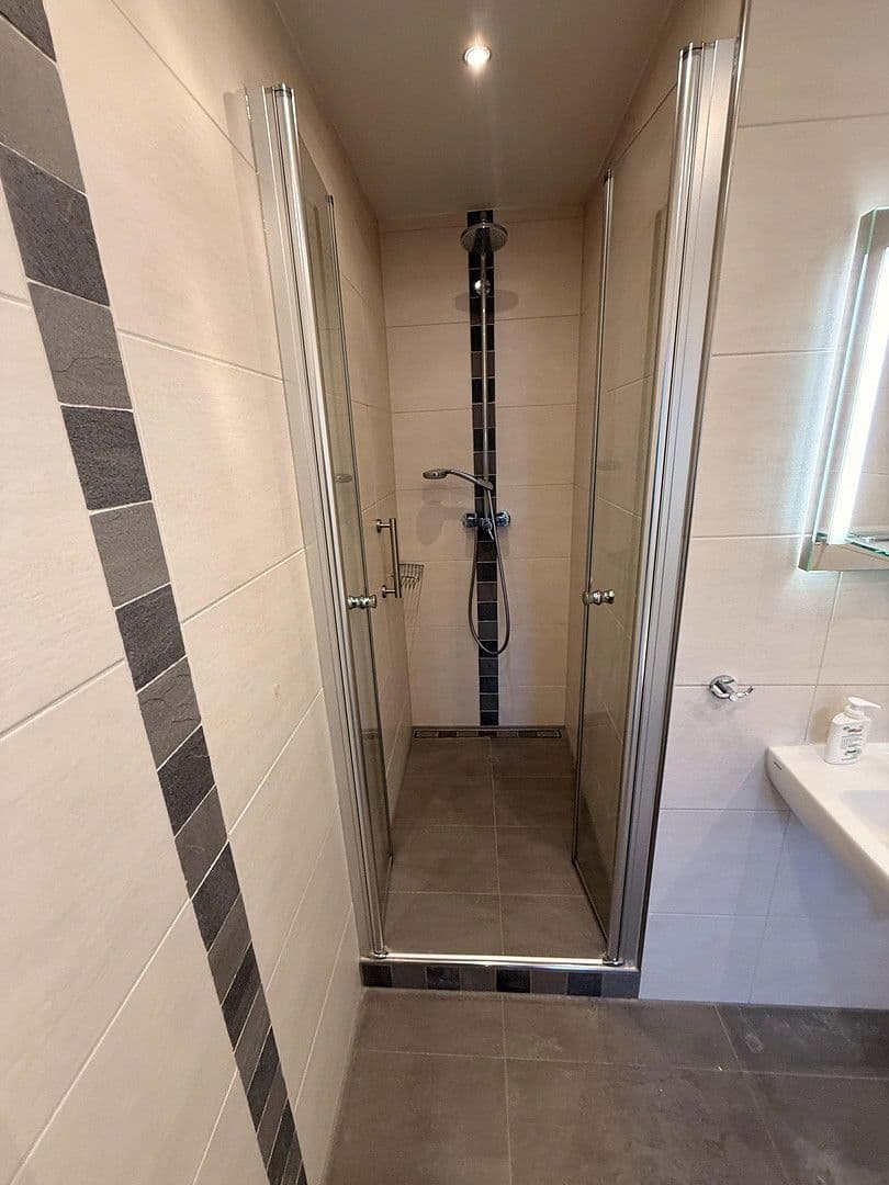 Prenájom bytu 4-izbový 86 m², Nürnberg, Bavorsko Prenájom bytu 4-izbový 86 m², Nürnberg, Bavorsko