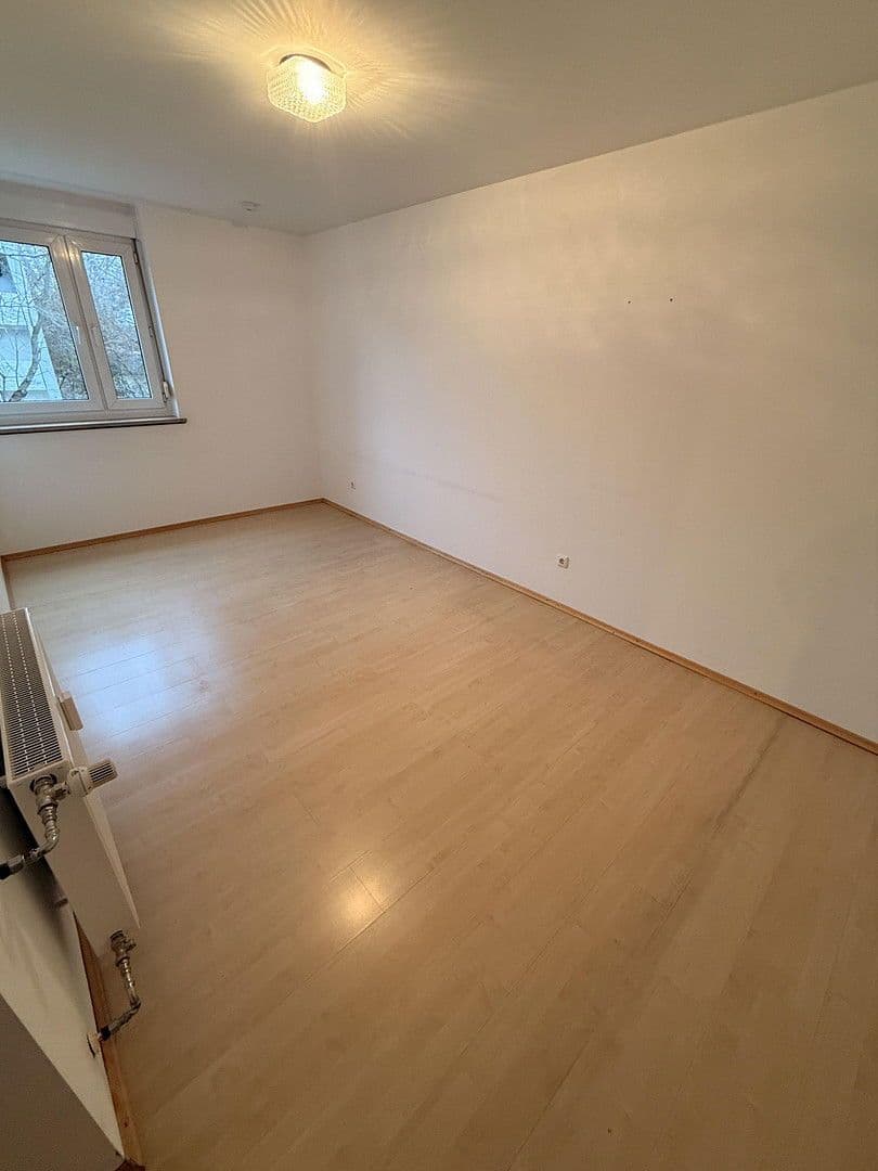 Prenájom bytu 4-izbový 86 m², Nürnberg, Bavorsko Prenájom bytu 4-izbový 86 m², Nürnberg, Bavorsko