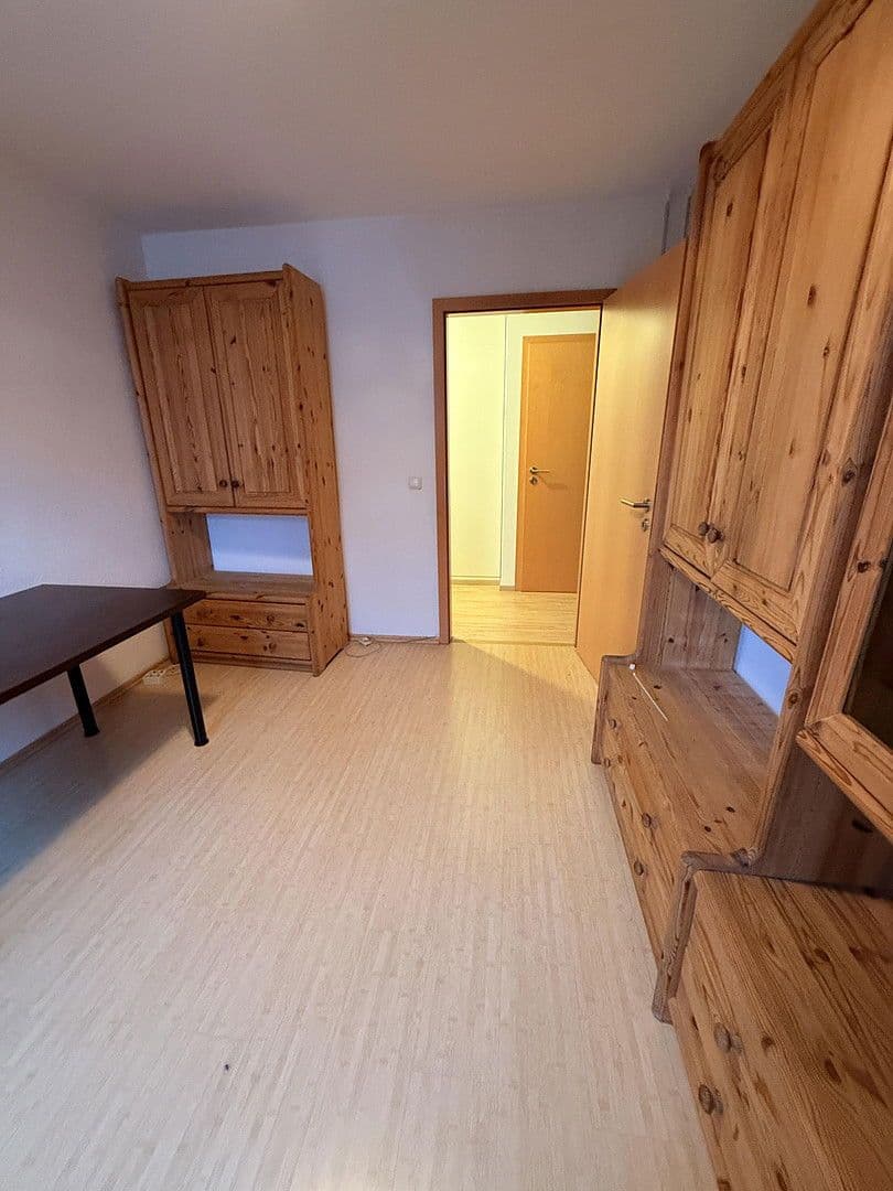 Prenájom bytu 4-izbový 86 m², Nürnberg, Bavorsko Prenájom bytu 4-izbový 86 m², Nürnberg, Bavorsko