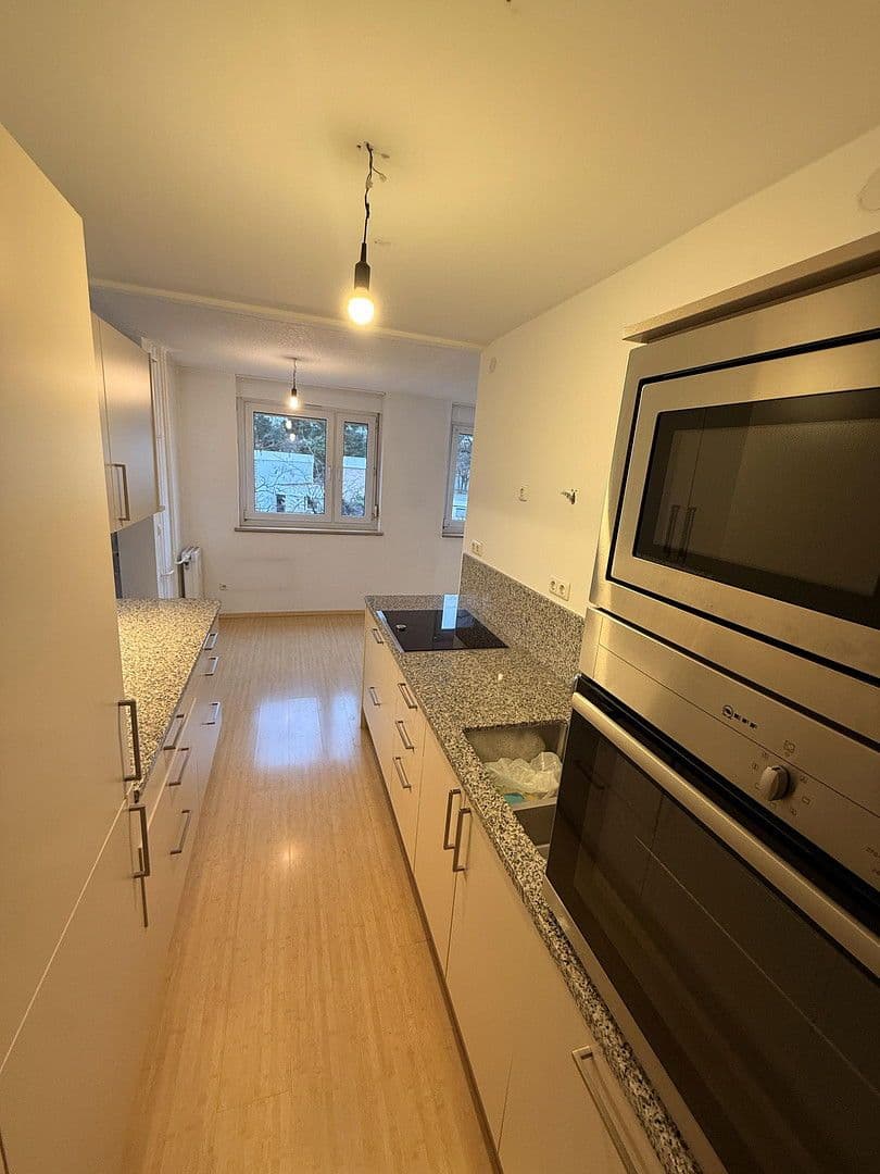 Prenájom bytu 4-izbový 86 m², Nürnberg, Bavorsko Prenájom bytu 4-izbový 86 m², Nürnberg, Bavorsko