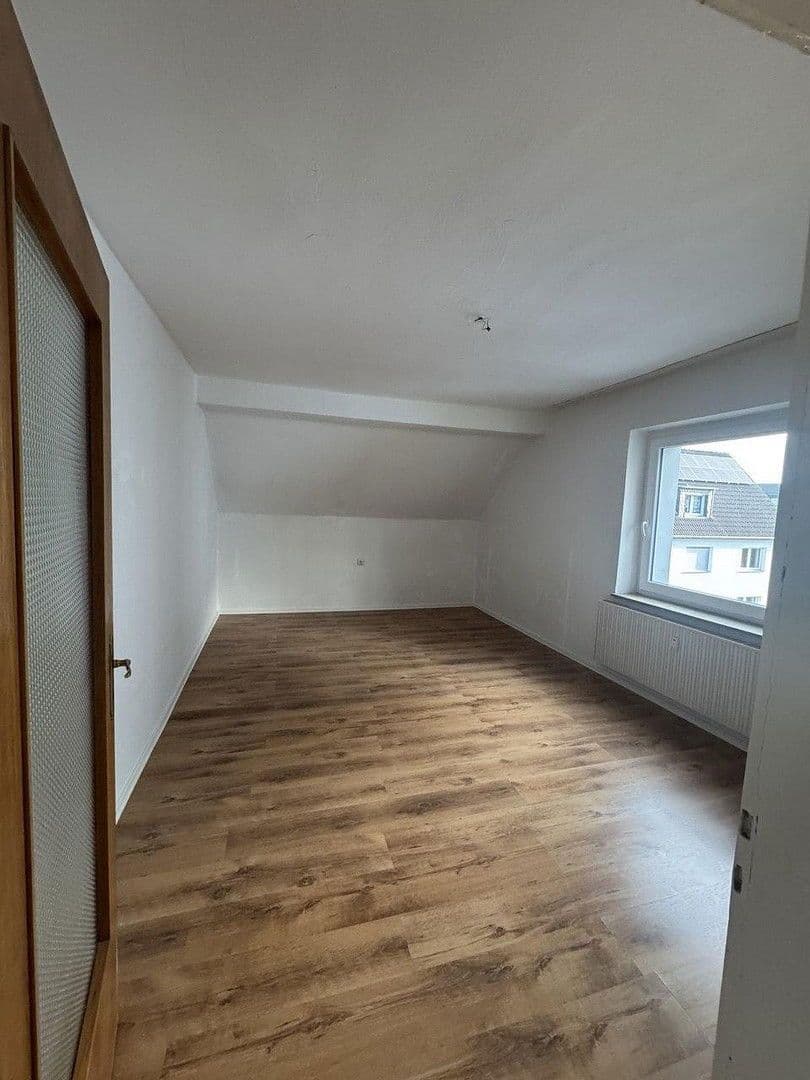 Prenájom bytu 2-izbový 40 m², Oberhausen, Severné Porýnie - Westfálsko Prenájom bytu 2-izbový 40 m², Oberhausen, Severné Porýnie - Westfálsko