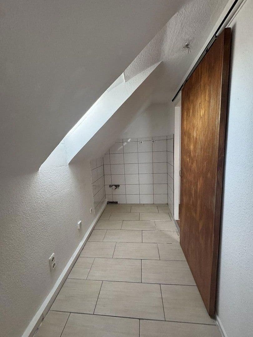 Prenájom bytu 2-izbový 40 m², Oberhausen, Severné Porýnie - Westfálsko Prenájom bytu 2-izbový 40 m², Oberhausen, Severné Porýnie - Westfálsko