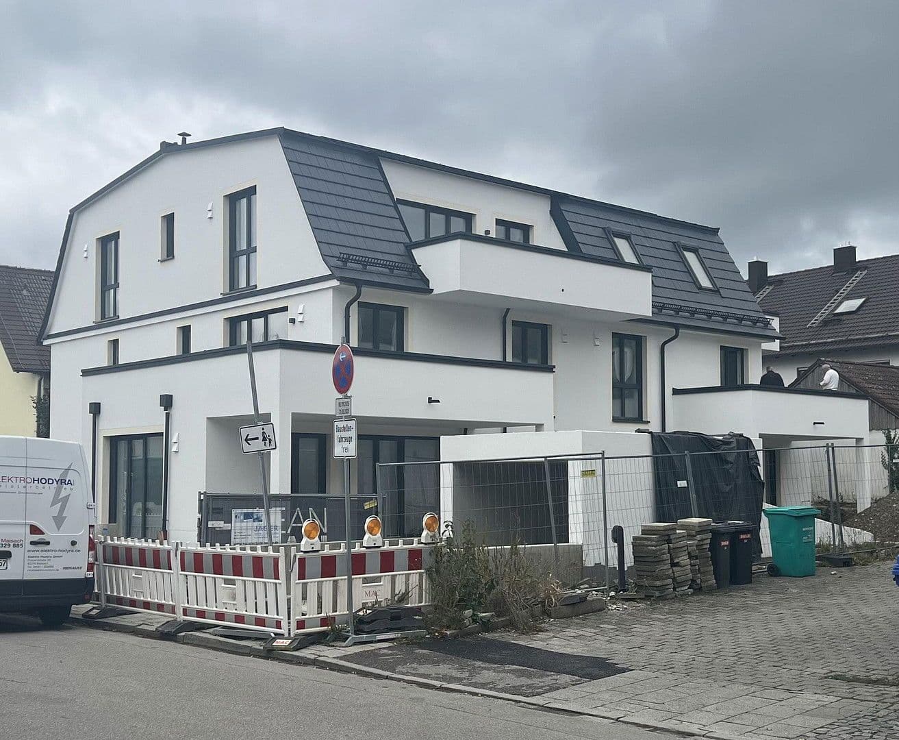 Prenájom bytu 4-izbový 118 m², Dorfstraße 11b, Germering, Bavorsko Prenájom bytu 4-izbový 118 m², Dorfstraße 11b, Germering, Bavorsko