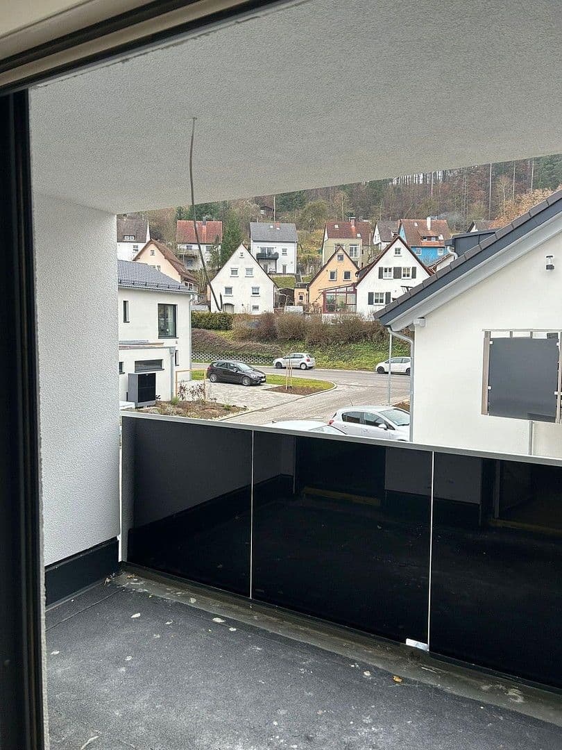 Prenájom bytu 4-izbový 110 m², Blaubeuren, Bádensko-Wurttembersko Prenájom bytu 4-izbový 110 m², Blaubeuren, Bádensko-Wurttembersko