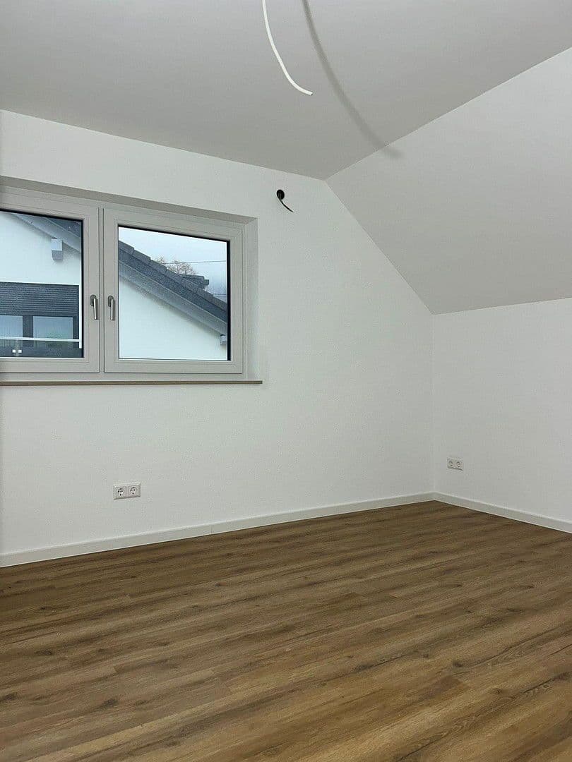 Prenájom bytu 4-izbový 110 m², Blaubeuren, Bádensko-Wurttembersko Prenájom bytu 4-izbový 110 m², Blaubeuren, Bádensko-Wurttembersko