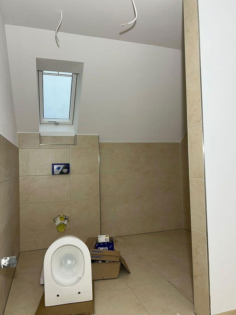 Prenájom bytu 4-izbový 110 m², Blaubeuren, Bádensko-Wurttembersko Prenájom bytu 4-izbový 110 m², Blaubeuren, Bádensko-Wurttembersko