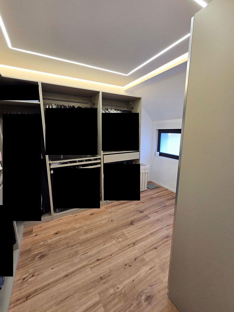 Predaj domu 150 m², pozemek 380 m², Essen, Severné Porýnie - Westfálsko Predaj domu 150 m², pozemek 380 m², Essen, Severné Porýnie - Westfálsko