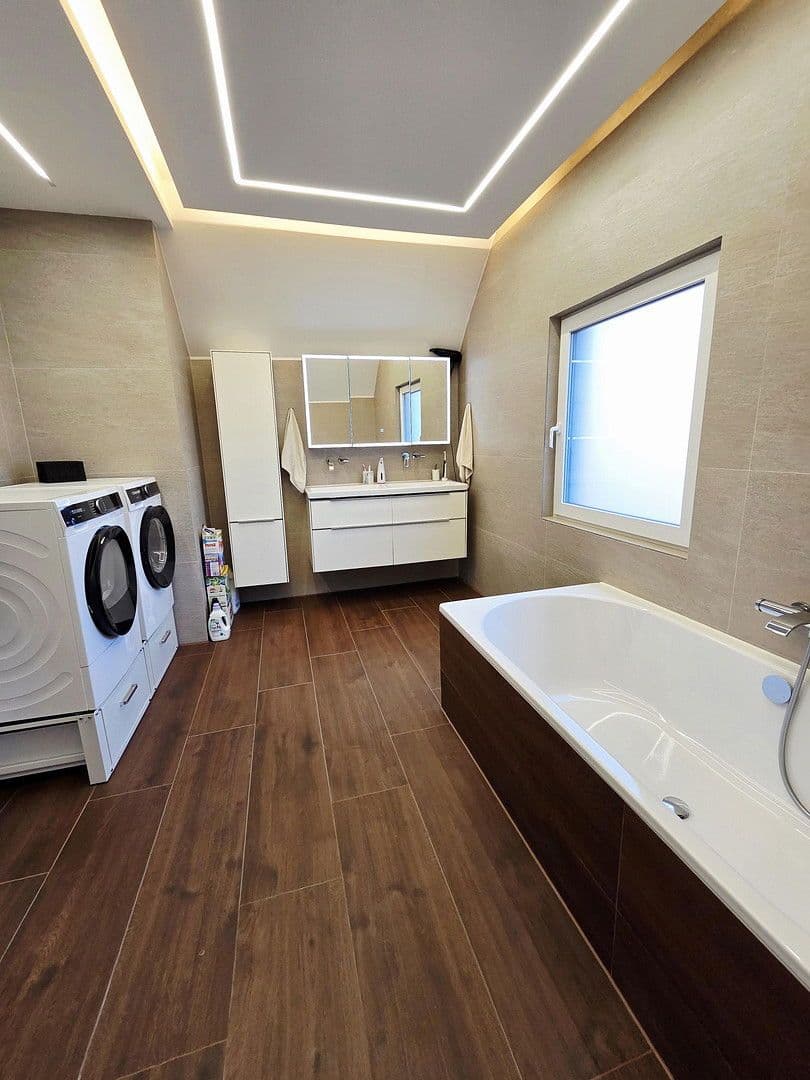 Predaj domu 150 m², pozemek 380 m², Essen, Severné Porýnie - Westfálsko Predaj domu 150 m², pozemek 380 m², Essen, Severné Porýnie - Westfálsko