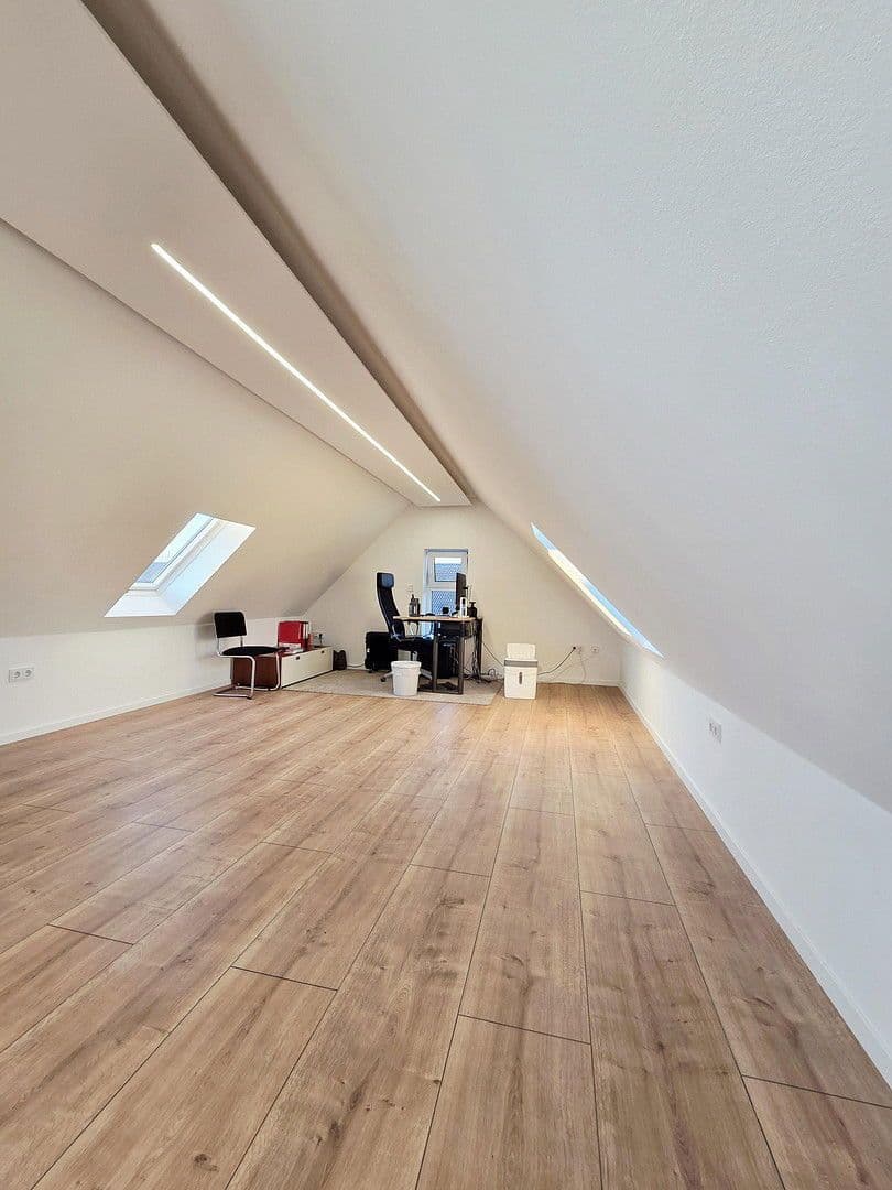 Predaj domu 150 m², pozemek 380 m², Essen, Severné Porýnie - Westfálsko Predaj domu 150 m², pozemek 380 m², Essen, Severné Porýnie - Westfálsko