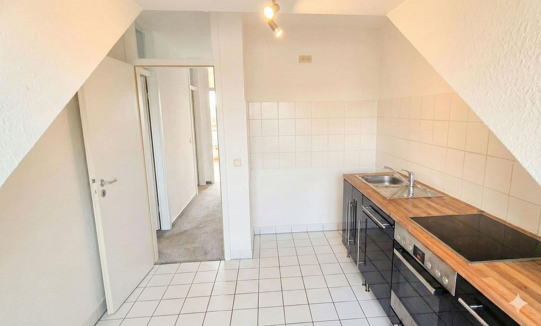 Predaj bytu 2-izbový 52 m², Rodderweg 54, Köln (Sürth), Severné Porýnie - Westfálsko Predaj bytu 2-izbový 52 m², Rodderweg 54, Köln (Sürth), Severné Porýnie - Westfálsko