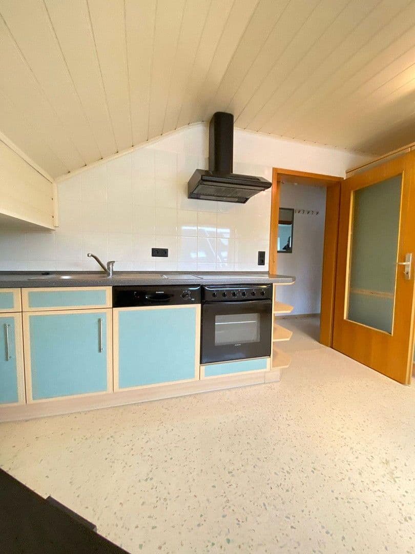 Predaj domu 153 m², pozemek 212 m², Bietigheim, Bádensko-Wurttembersko Predaj domu 153 m², pozemek 212 m², Bietigheim, Bádensko-Wurttembersko