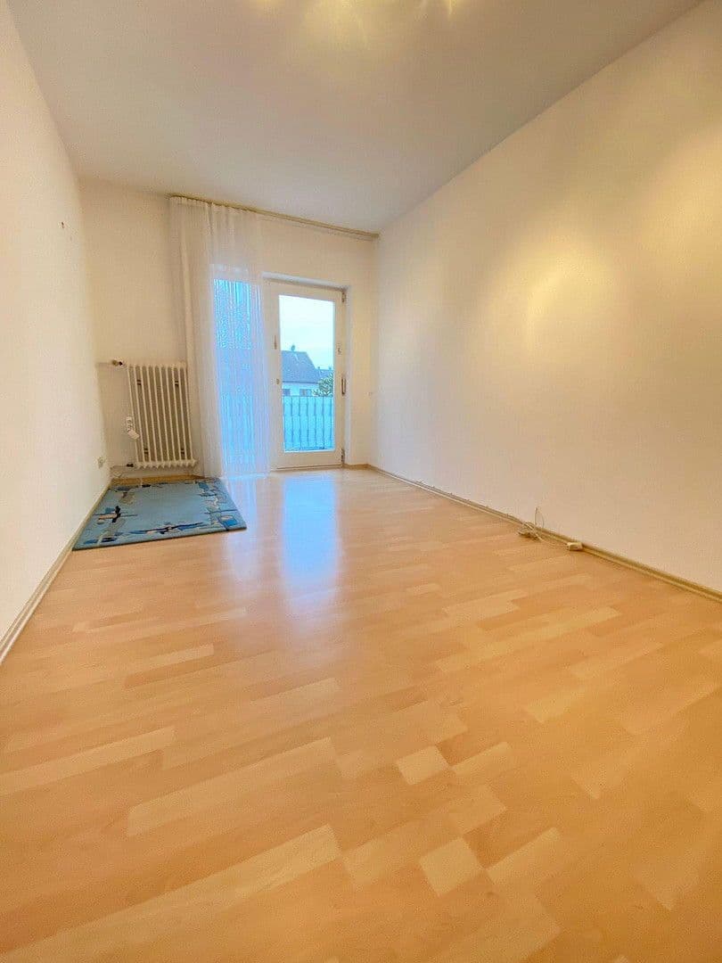 Predaj domu 153 m², pozemek 212 m², Bietigheim, Bádensko-Wurttembersko Predaj domu 153 m², pozemek 212 m², Bietigheim, Bádensko-Wurttembersko