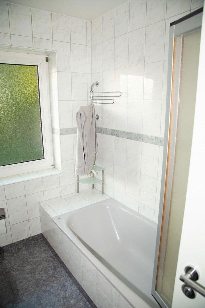 Prenájom bytu 1-izbový 20 m², München, Bavorsko Prenájom bytu 1-izbový 20 m², München, Bavorsko