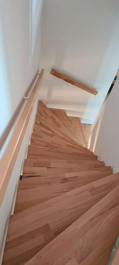 Predaj domu 163 m², pozemek 197 m², Mainz, Porýnie-Falcko Predaj domu 163 m², pozemek 197 m², Mainz, Porýnie-Falcko