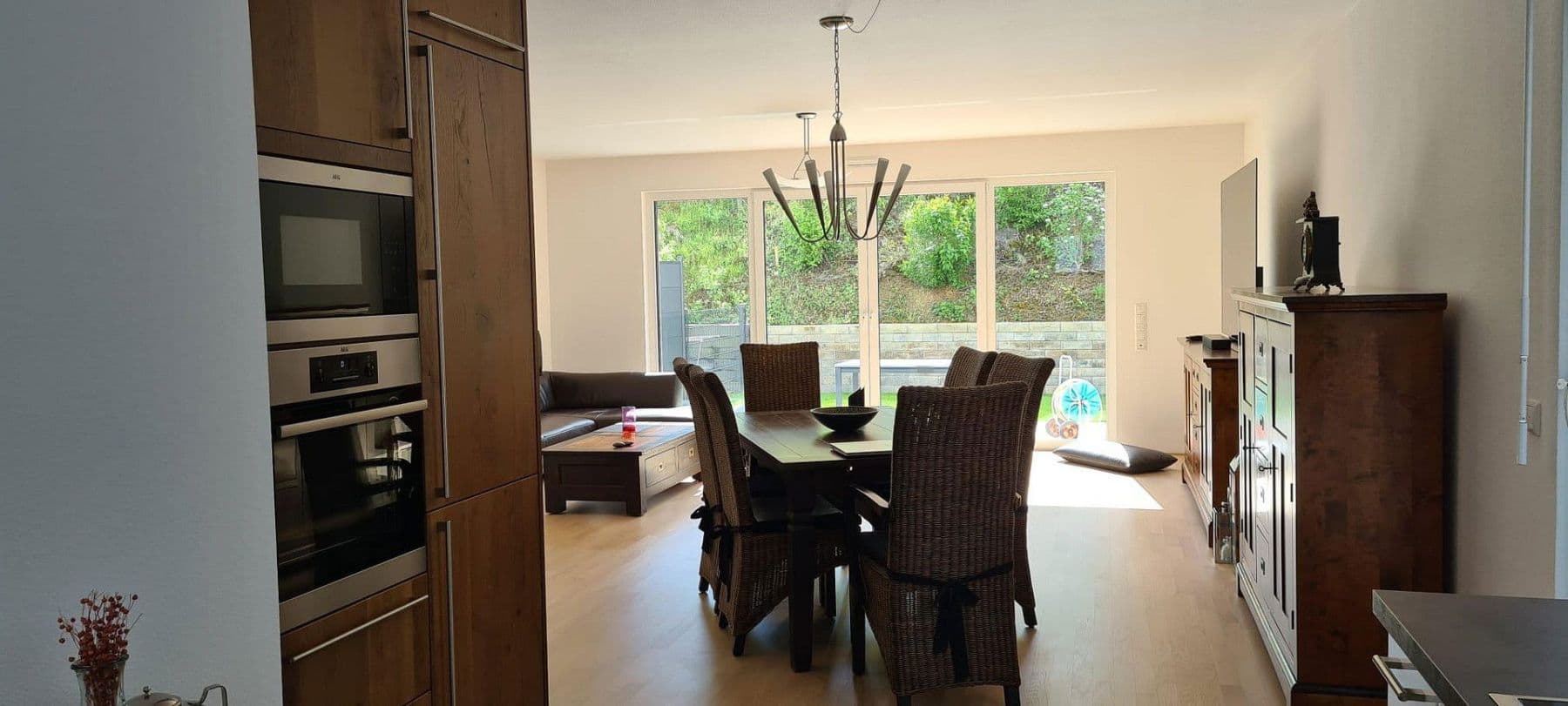 Predaj domu 163 m², pozemek 197 m², Mainz, Porýnie-Falcko Predaj domu 163 m², pozemek 197 m², Mainz, Porýnie-Falcko