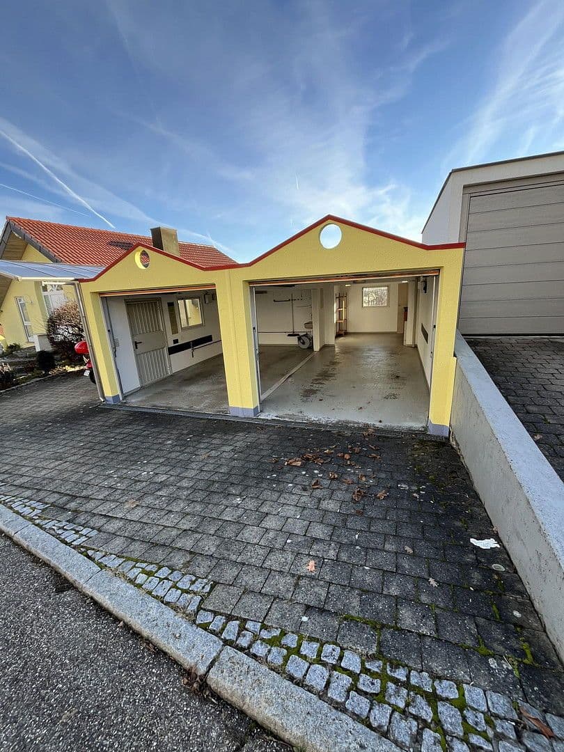 Predaj domu 130 m², pozemek 887 m², Uhingen, Bádensko-Wurttembersko Predaj domu 130 m², pozemek 887 m², Uhingen, Bádensko-Wurttembersko