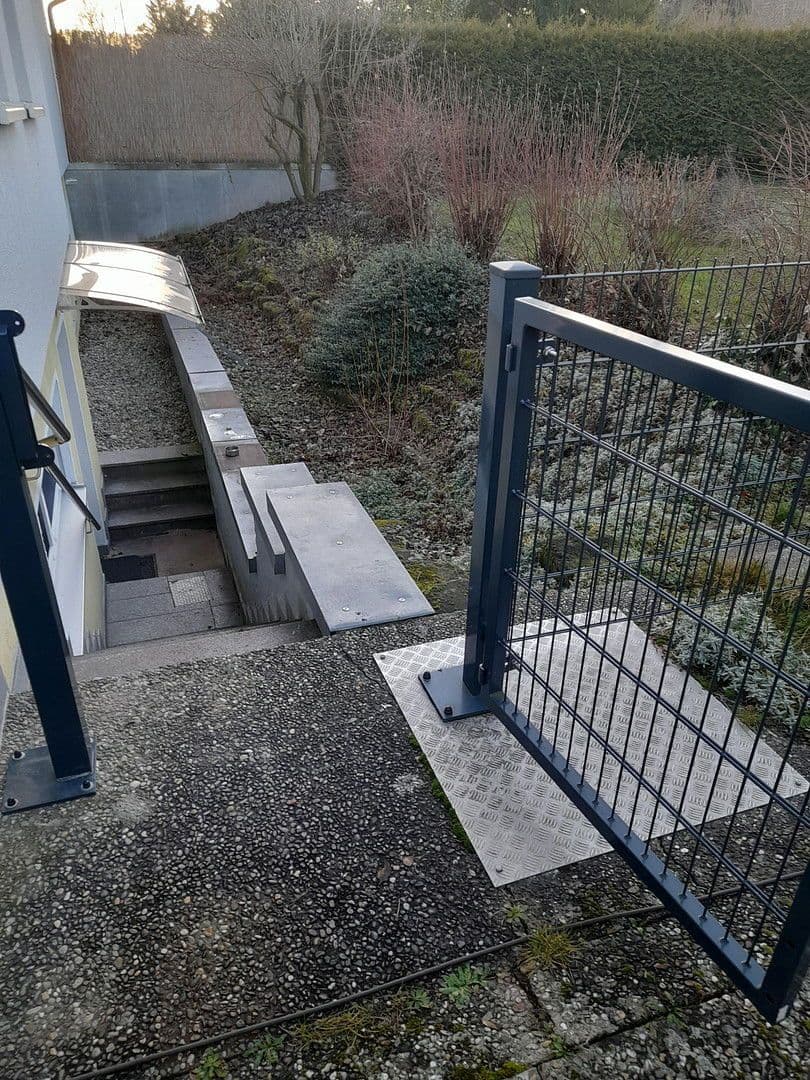 Prenájom bytu 2-izbový 70 m², Obermichelbach, Bavorsko Prenájom bytu 2-izbový 70 m², Obermichelbach, Bavorsko