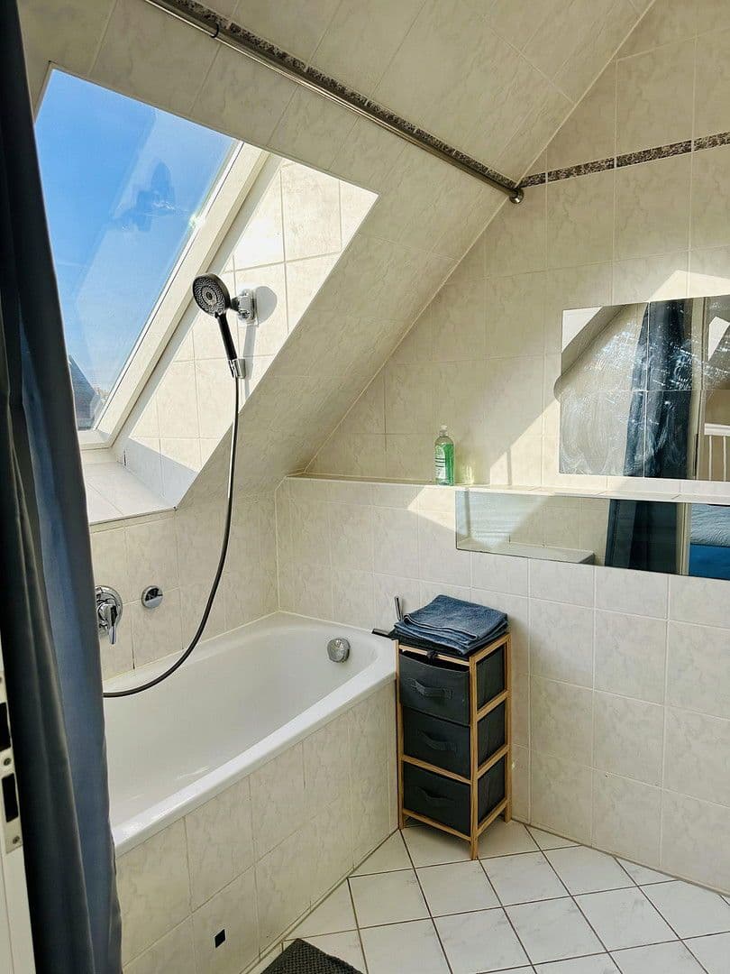 Prenájom bytu 2-izbový 62 m², Parkstr. 89 D, Berlin, Berlín Prenájom bytu 2-izbový 62 m², Parkstr. 89 D, Berlin, Berlín