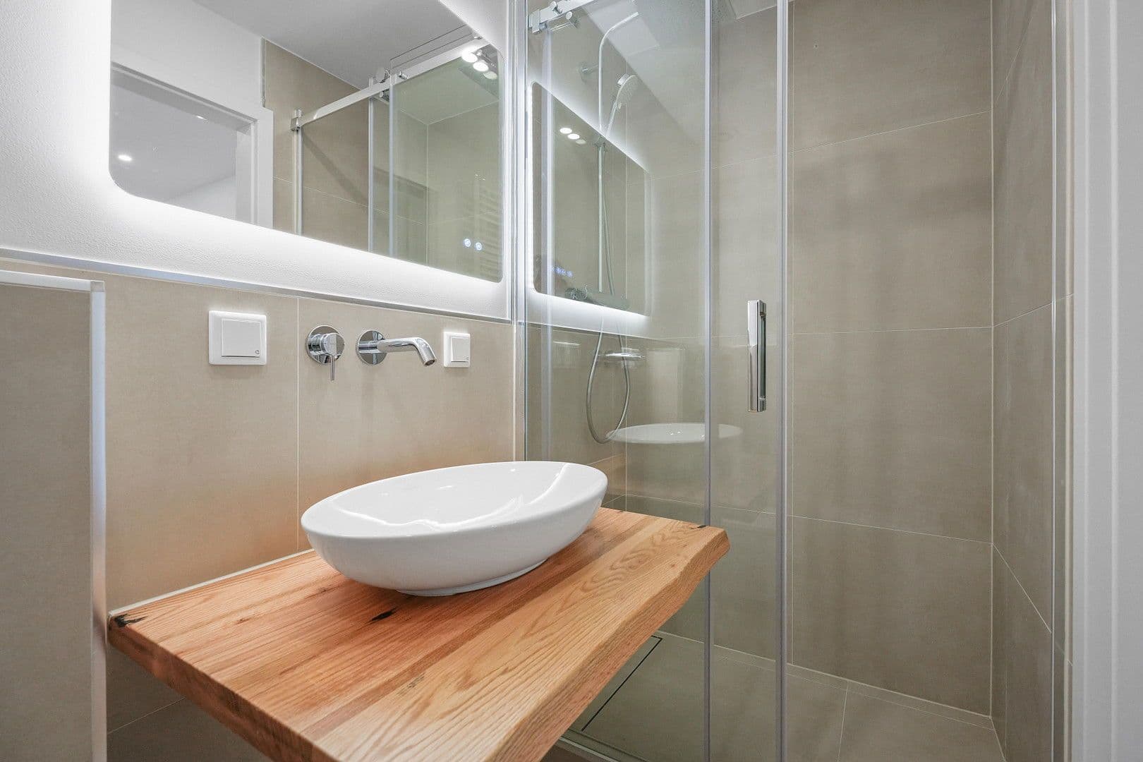 Prenájom bytu 3-izbový 64 m², Bremen, Brémy Prenájom bytu 3-izbový 64 m², Bremen, Brémy