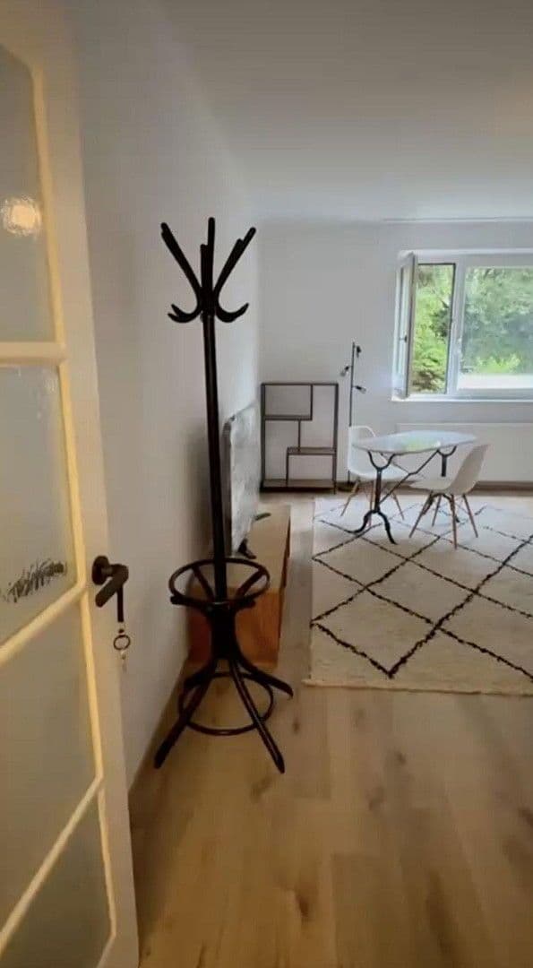 Prenájom bytu 1-izbový 34 m², Friedmanngasse 38-40, Wien, Viedeň Prenájom bytu 1-izbový 34 m², Friedmanngasse 38-40, Wien, Viedeň