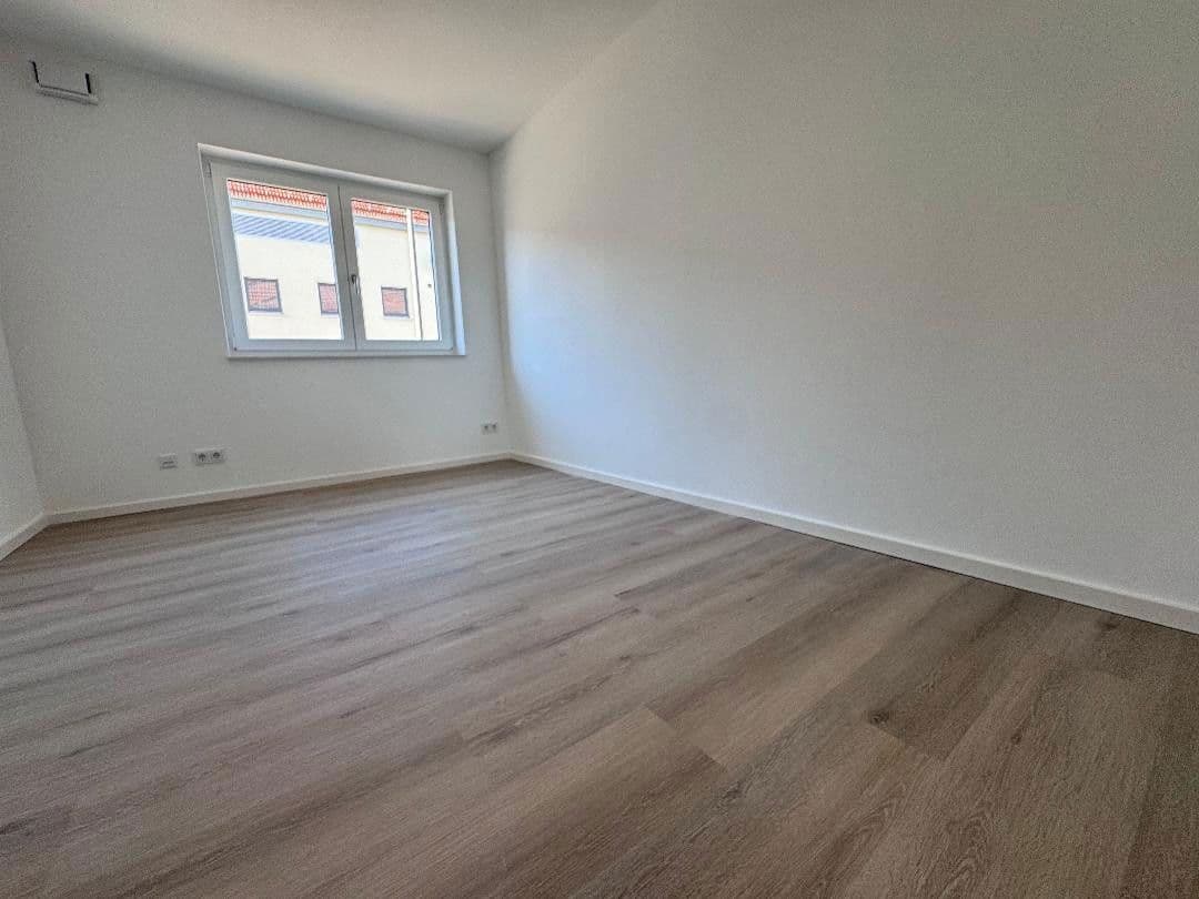 Prenájom bytu 3-izbový 75 m², Theodor-Mathieu-Straße 14-16, Bamberg, Bavorsko Prenájom bytu 3-izbový 75 m², Theodor-Mathieu-Straße 14-16, Bamberg, Bavorsko