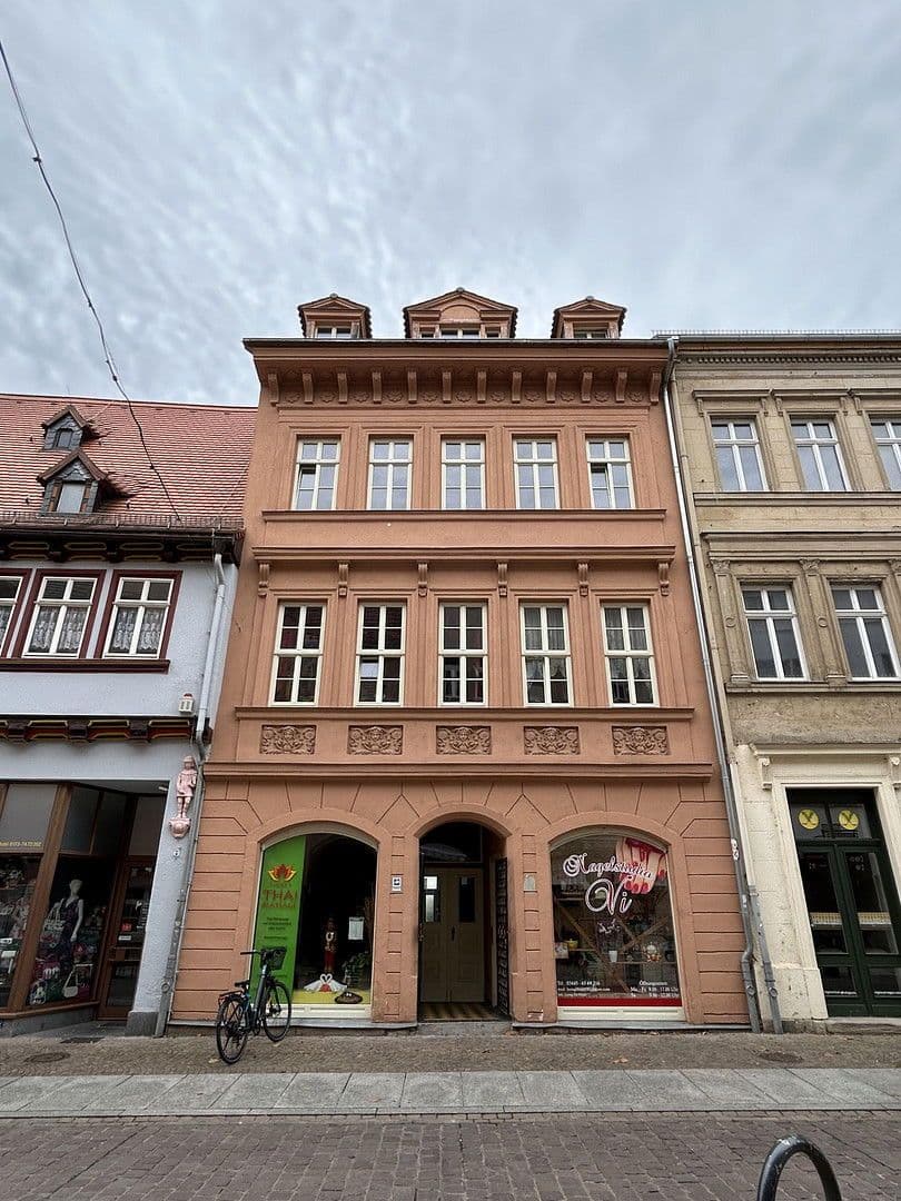 Prenájom bytu 3-izbový 80 m², Naumburg (Saale), Sasko-Anhaltsko Prenájom bytu 3-izbový 80 m², Naumburg (Saale), Sasko-Anhaltsko