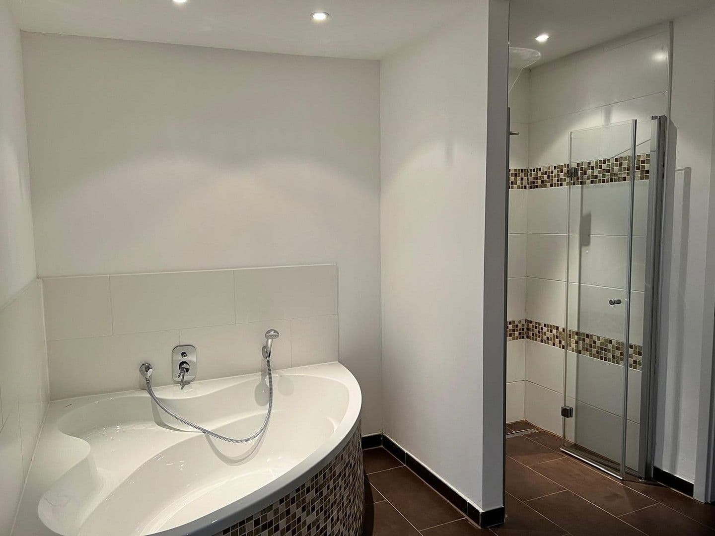 Predaj bytu 3-izbový 165 m², Worderberg 5, Wuppertal, Severné Porýnie - Westfálsko Predaj bytu 3-izbový 165 m², Worderberg 5, Wuppertal, Severné Porýnie - Westfálsko