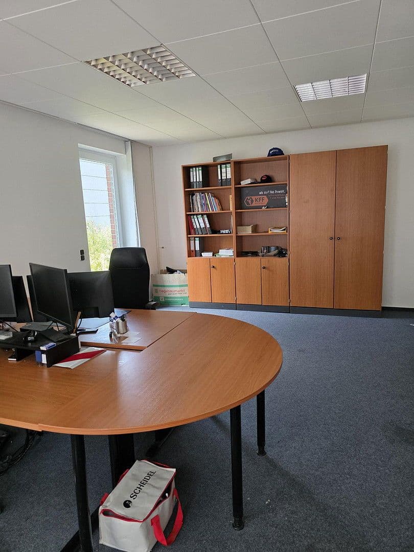 Prenájom kancelárie 2.700 m², Spenglerstr. 8, Lübeck, Šlezvicko-Holštajnsko Prenájom kancelárie 2.700 m², Spenglerstr. 8, Lübeck, Šlezvicko-Holštajnsko