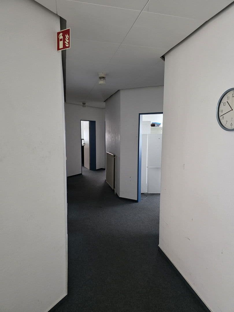 Prenájom kancelárie 2.700 m², Spenglerstr. 8, Lübeck, Šlezvicko-Holštajnsko Prenájom kancelárie 2.700 m², Spenglerstr. 8, Lübeck, Šlezvicko-Holštajnsko