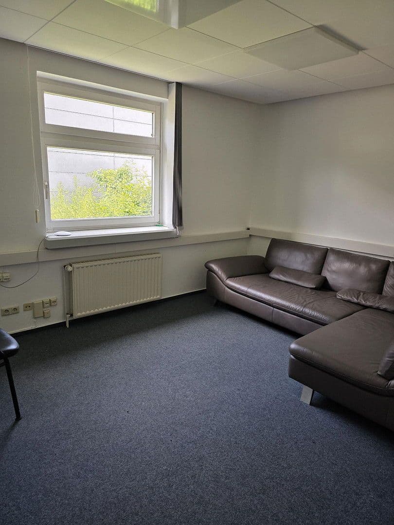 Prenájom kancelárie 2.700 m², Spenglerstr. 8, Lübeck, Šlezvicko-Holštajnsko Prenájom kancelárie 2.700 m², Spenglerstr. 8, Lübeck, Šlezvicko-Holštajnsko