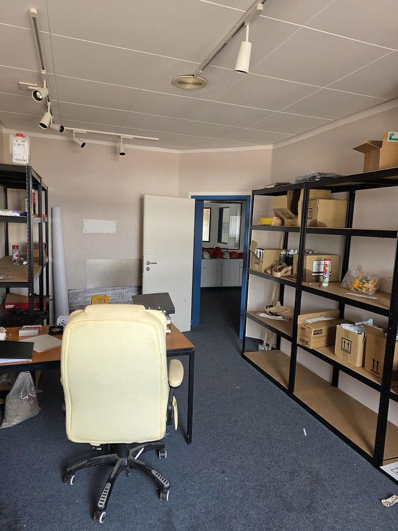 Prenájom kancelárie 2.700 m², Spenglerstr. 8, Lübeck, Šlezvicko-Holštajnsko Prenájom kancelárie 2.700 m², Spenglerstr. 8, Lübeck, Šlezvicko-Holštajnsko