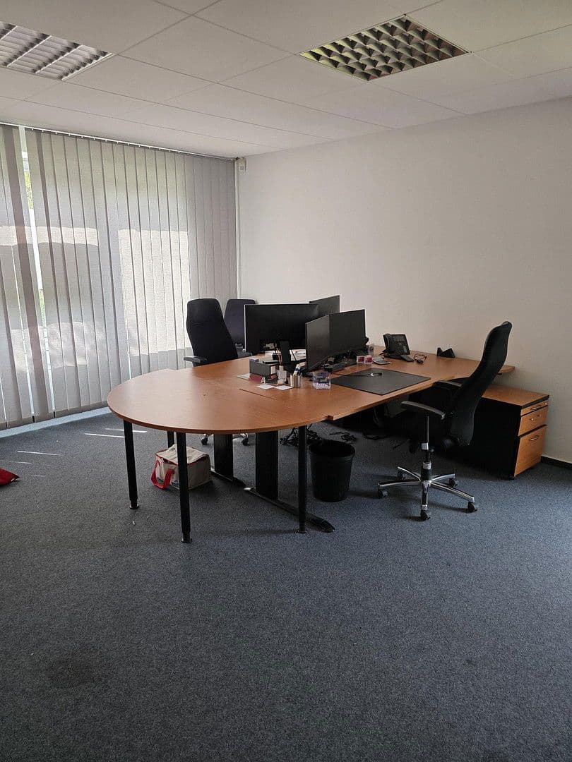 Predaj kancelárie 2.700 m², Spenglerstr. 8, Lübeck, Šlezvicko-Holštajnsko Predaj kancelárie 2.700 m², Spenglerstr. 8, Lübeck, Šlezvicko-Holštajnsko