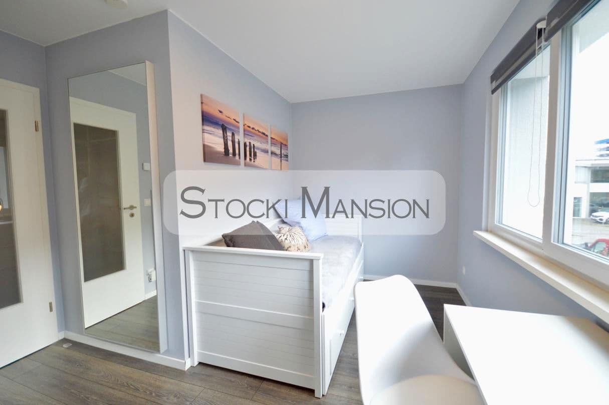 Prenájom bytu 4-izbový 111 m², Hamburg, Hamburg Prenájom bytu 4-izbový 111 m², Hamburg, Hamburg