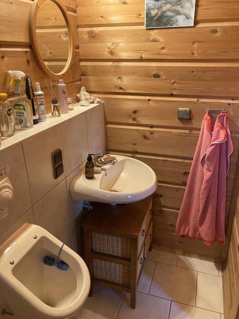 Predaj domu 136 m², pozemek 725 m², Adelshofen, Bavorsko Predaj domu 136 m², pozemek 725 m², Adelshofen, Bavorsko