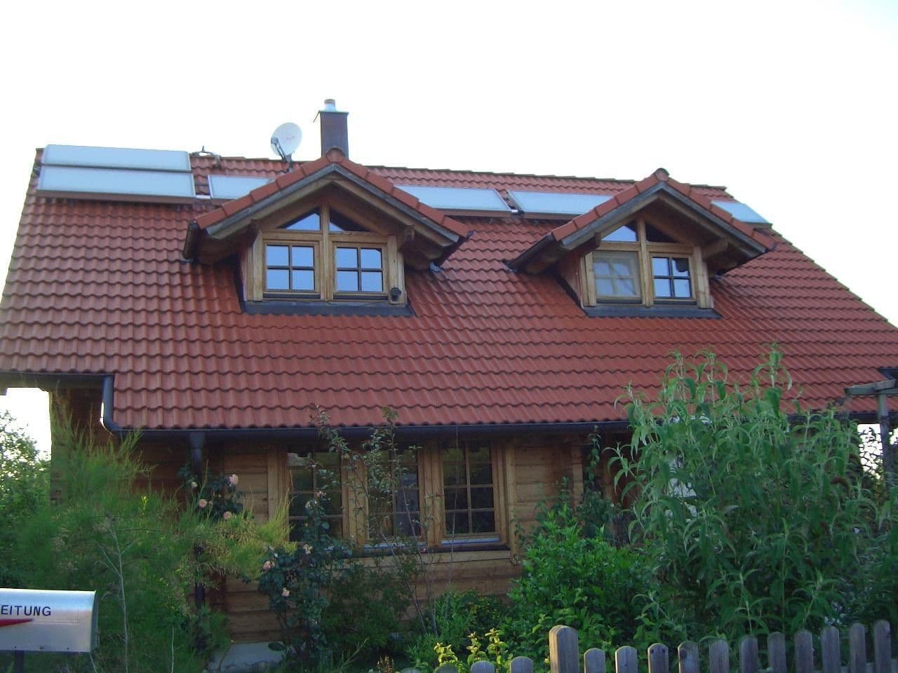 Predaj domu 136 m², pozemek 725 m², Adelshofen, Bavorsko Predaj domu 136 m², pozemek 725 m², Adelshofen, Bavorsko