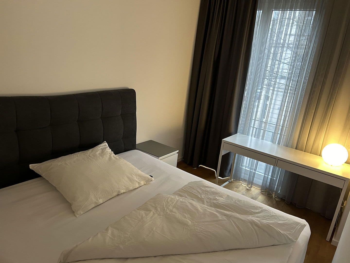 Prenájom bytu 2-izbový 47 m², Rückertstraße 7, Berlin, Berlín Prenájom bytu 2-izbový 47 m², Rückertstraße 7, Berlin, Berlín