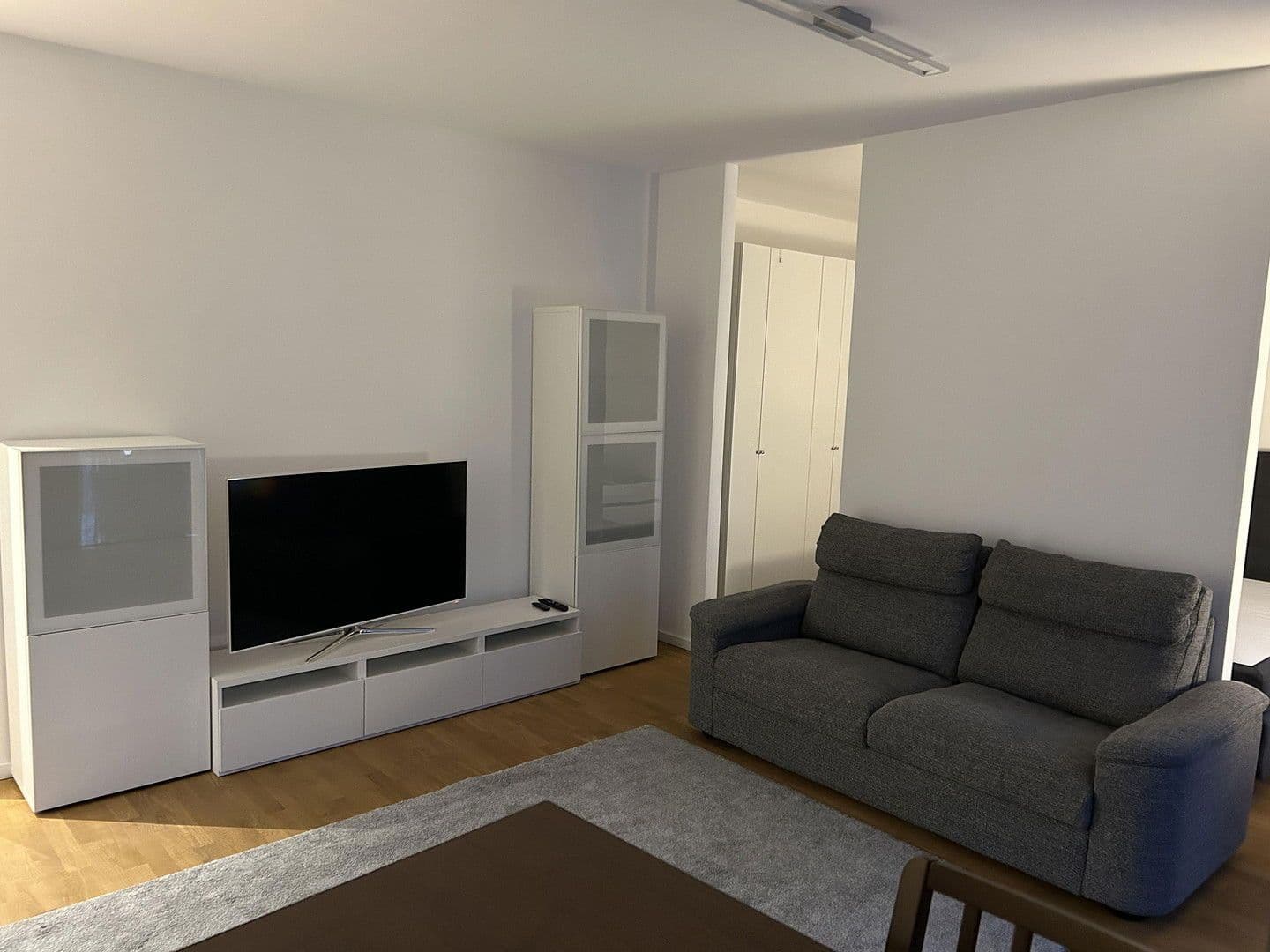 Prenájom bytu 2-izbový 47 m², Rückertstraße 7, Berlin, Berlín Prenájom bytu 2-izbový 47 m², Rückertstraße 7, Berlin, Berlín