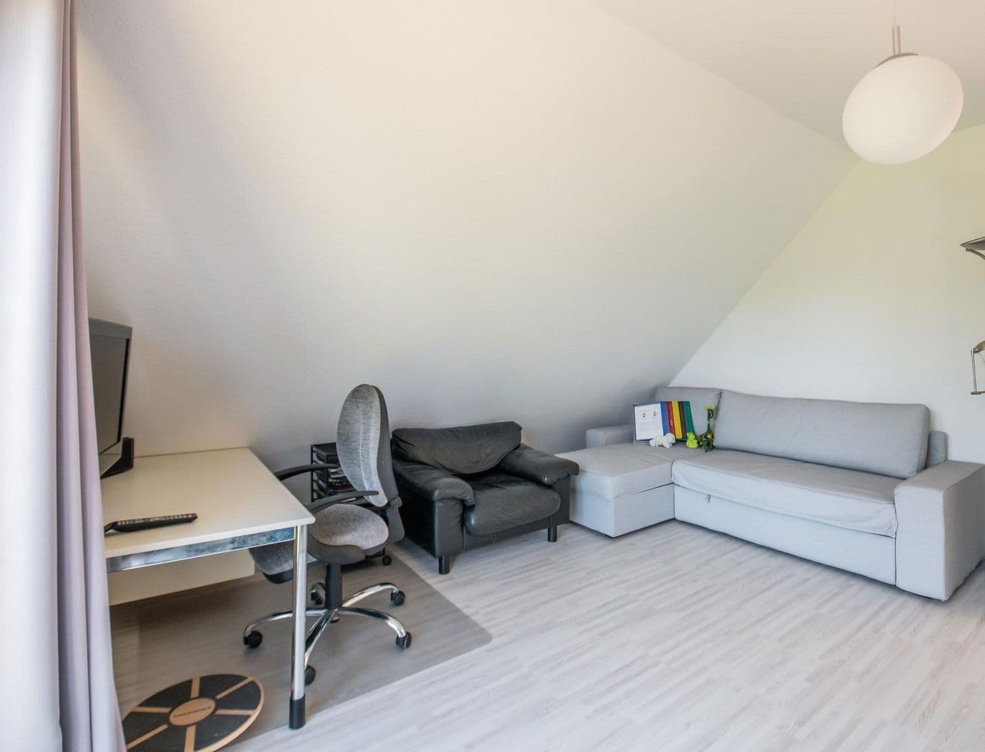 Predaj domu 182 m², pozemek 988 m², Aukrug, Šlezvicko-Holštajnsko Predaj domu 182 m², pozemek 988 m², Aukrug, Šlezvicko-Holštajnsko