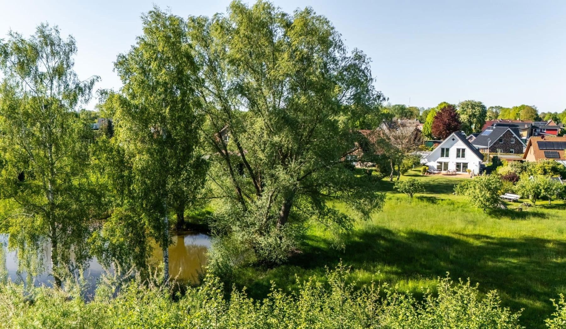 Predaj domu 182 m², pozemek 988 m², Aukrug, Šlezvicko-Holštajnsko Predaj domu 182 m², pozemek 988 m², Aukrug, Šlezvicko-Holštajnsko