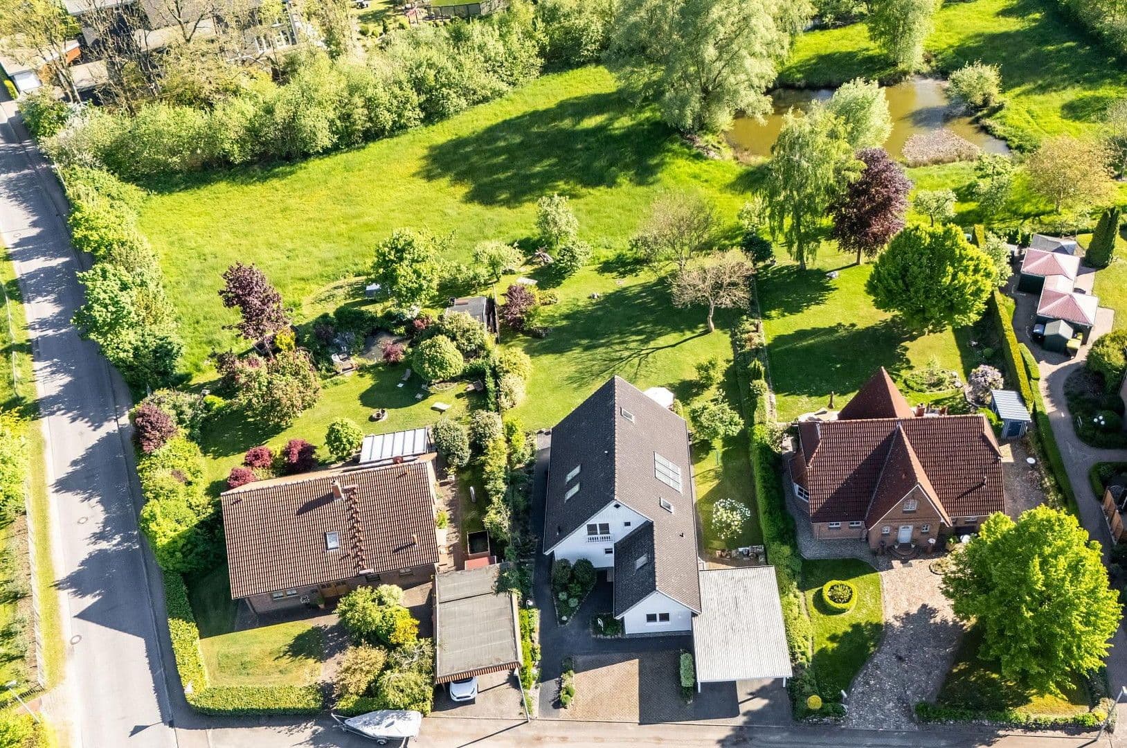 Predaj domu 182 m², pozemek 988 m², Aukrug, Šlezvicko-Holštajnsko Predaj domu 182 m², pozemek 988 m², Aukrug, Šlezvicko-Holštajnsko