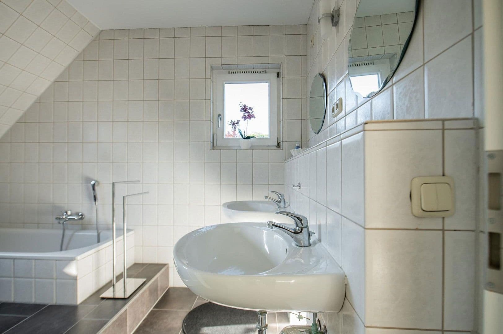 Predaj domu 182 m², pozemek 988 m², Aukrug, Šlezvicko-Holštajnsko Predaj domu 182 m², pozemek 988 m², Aukrug, Šlezvicko-Holštajnsko