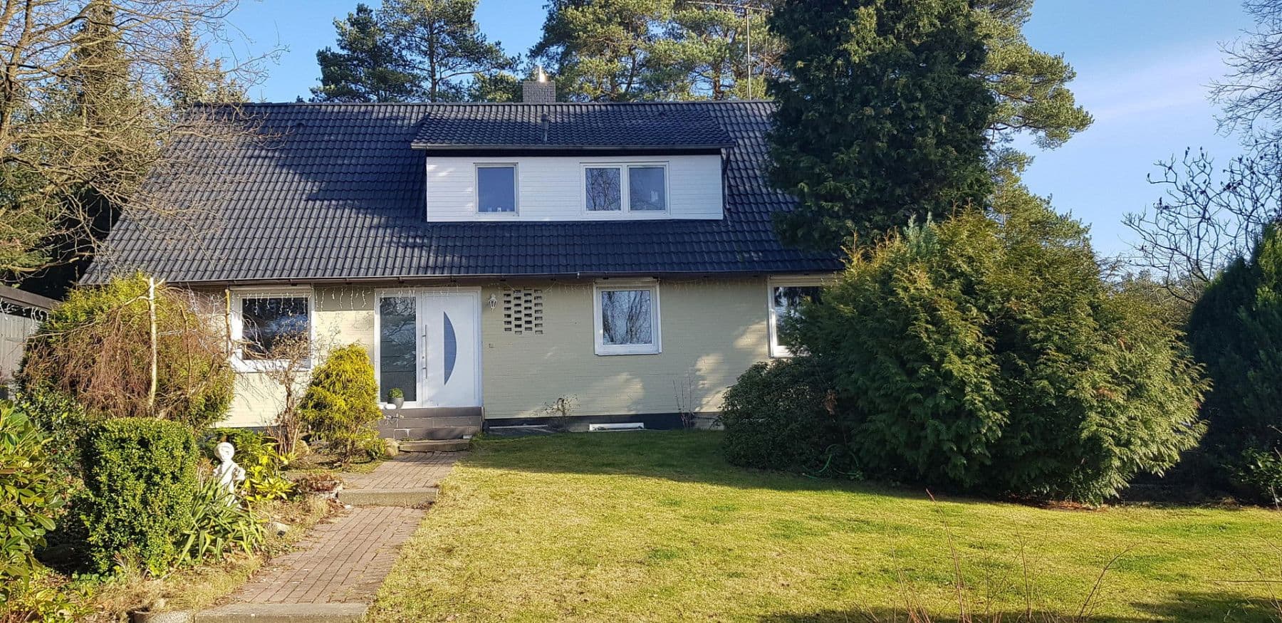 Predaj domu 200 m², pozemek 1.447 m², Johannes-Vogel-Str. 27, Seevetal, Dolné Sasko Predaj domu 200 m², pozemek 1.447 m², Johannes-Vogel-Str. 27, Seevetal, Dolné Sasko