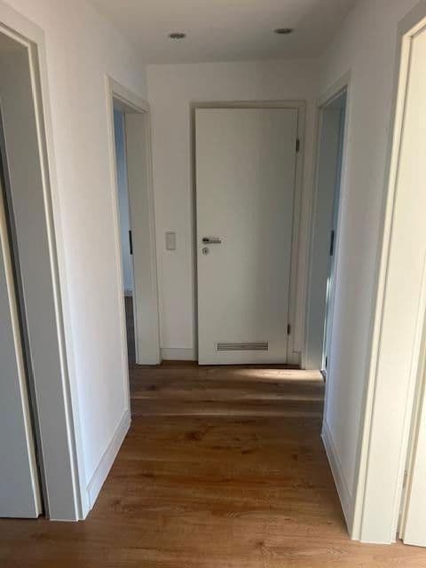 Prenájom bytu 3-izbový 66 m², Köln, Severné Porýnie - Westfálsko Prenájom bytu 3-izbový 66 m², Köln, Severné Porýnie - Westfálsko