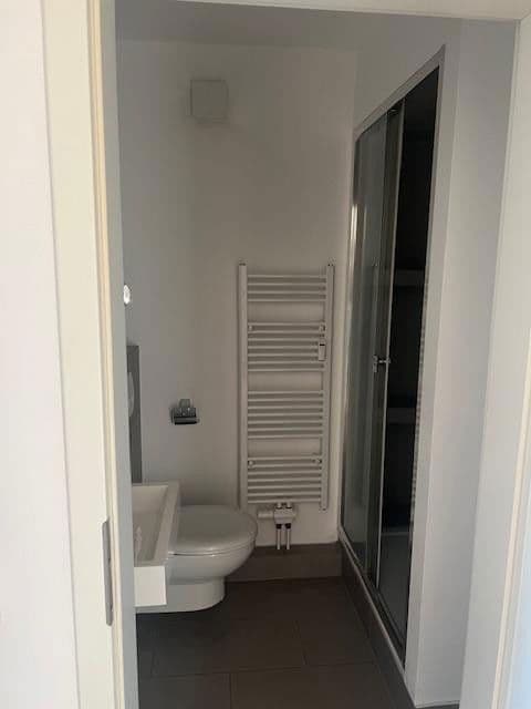 Prenájom bytu 3-izbový 66 m², Köln, Severné Porýnie - Westfálsko Prenájom bytu 3-izbový 66 m², Köln, Severné Porýnie - Westfálsko